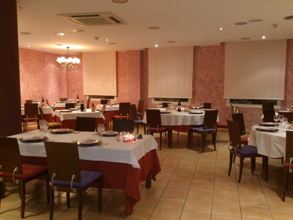 La Cava 호텔 카바네스 외부 사진
