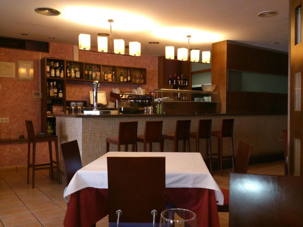 La Cava 호텔 카바네스 외부 사진